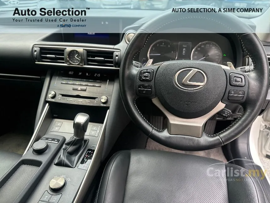 2018 Lexus IS 300 Premium Sedan