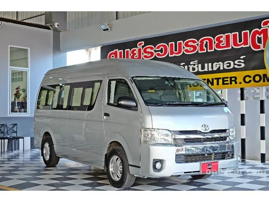 2022 Toyota HIACE D4D Van
