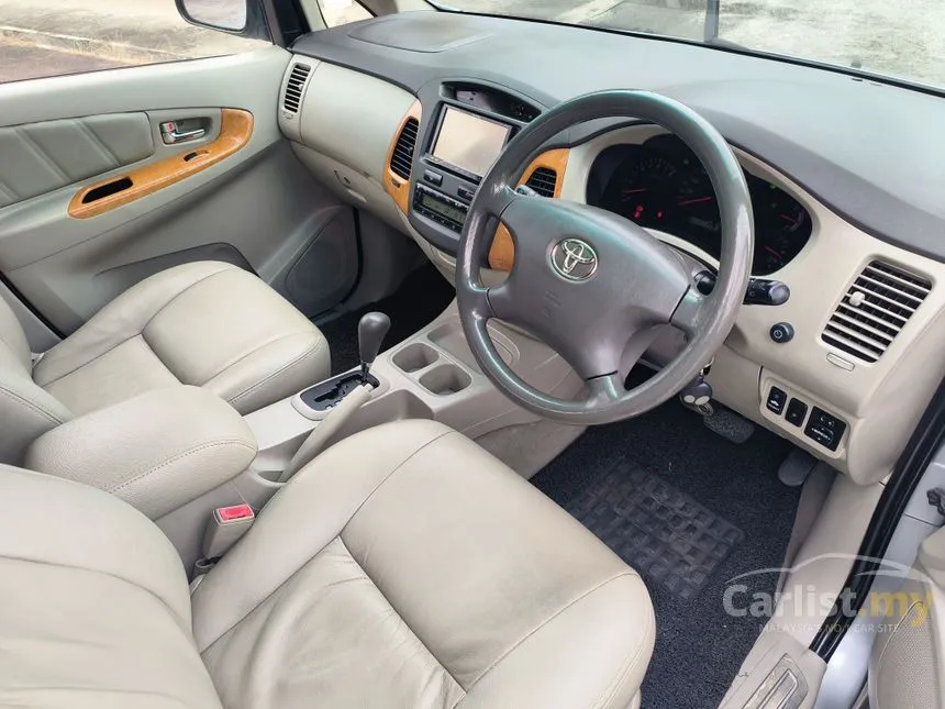 2010 Toyota Innova G MPV