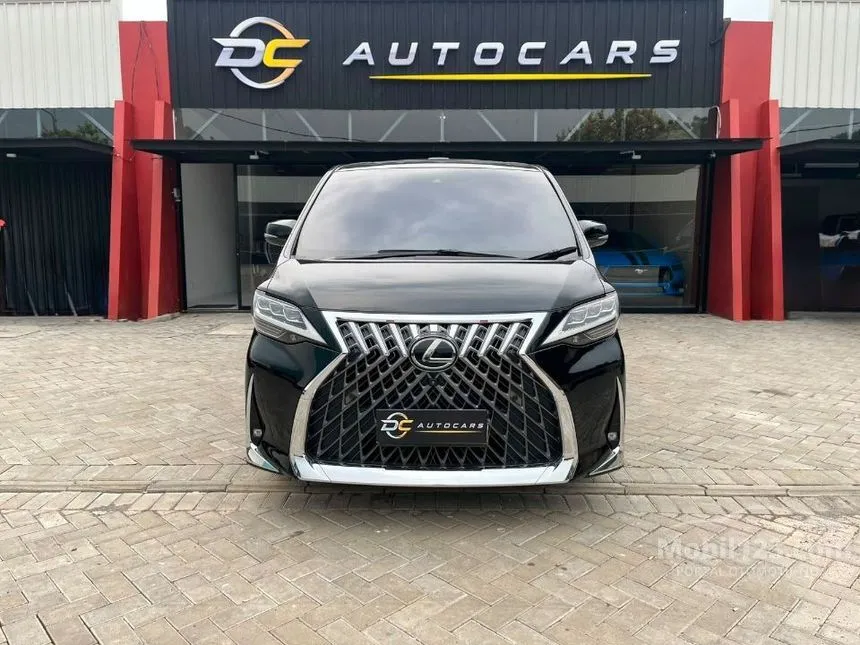 2021 Lexus LM 350 4 Seater MPV