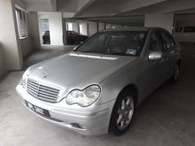 2001 Mercedes-Benz C240 2.6 Classic Sedan
