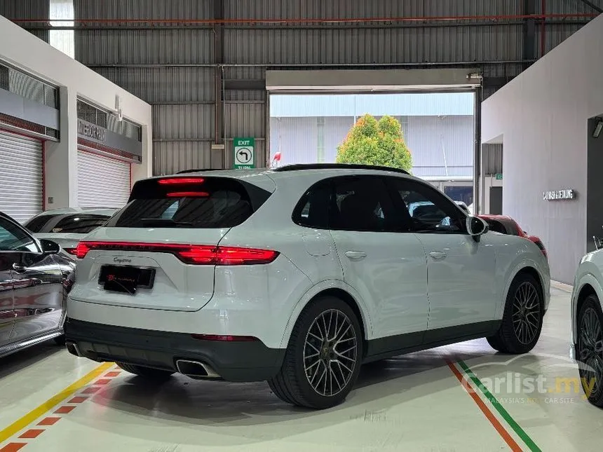2022 Porsche Cayenne SUV