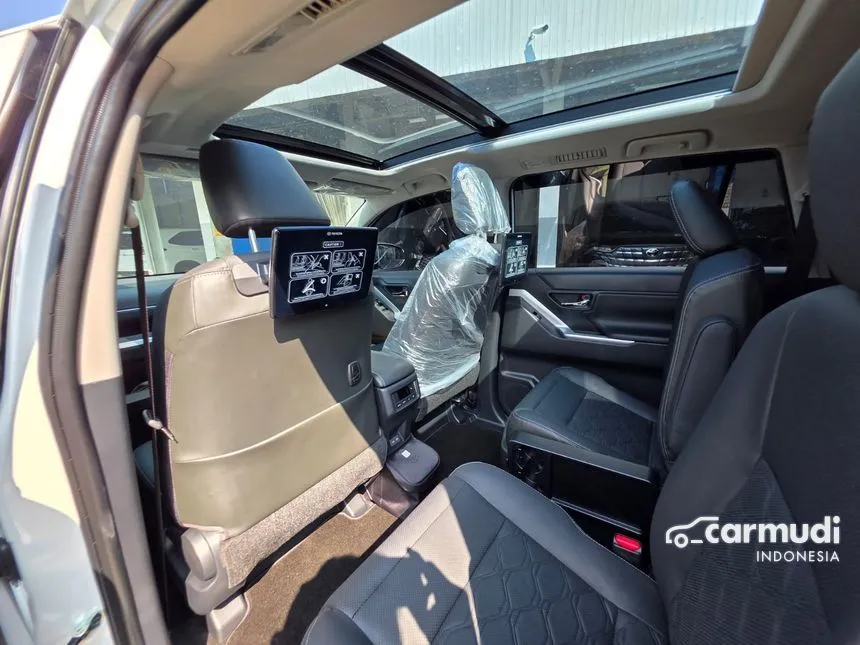 2025 Toyota Kijang Innova Zenix Q HV TSS ( Premium Color) MPV