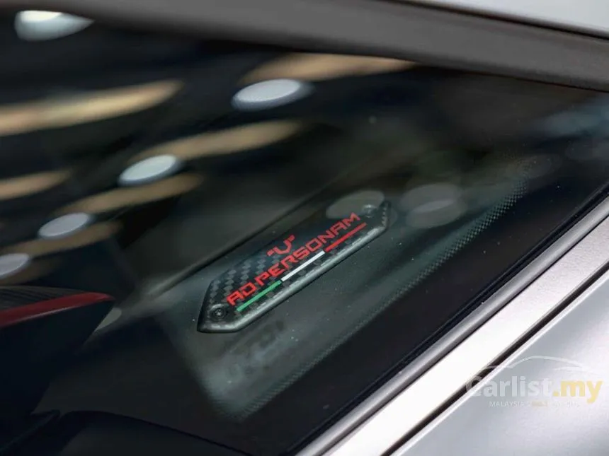 2025 Lamborghini Revuelto Coupe