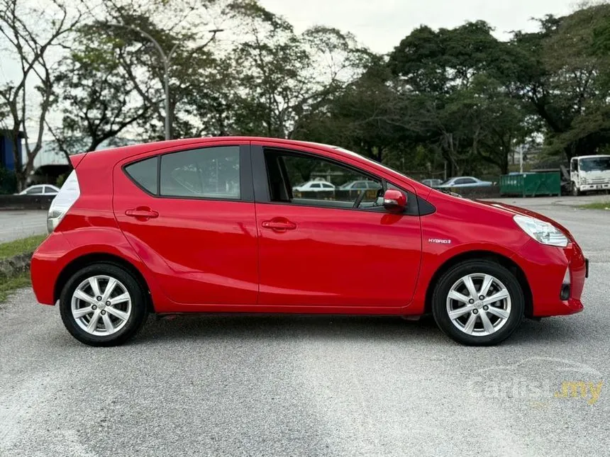 2013 Toyota Prius C Hybrid Hatchback