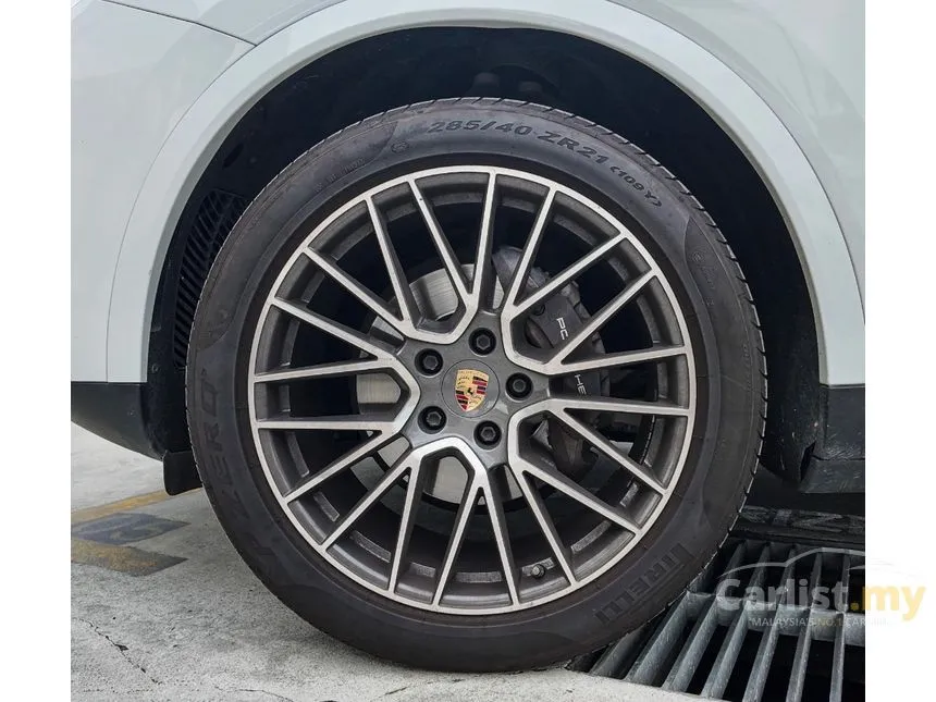 2022 Porsche Cayenne Coupe