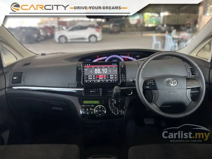 2013 Toyota Estima Aeras MPV