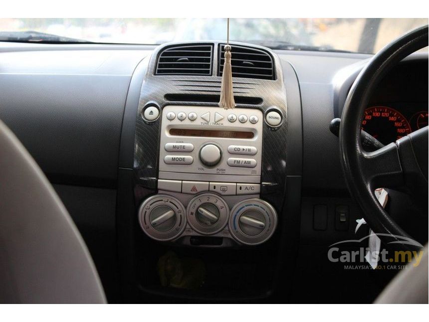 Perodua Kenari Cd Player - Lettre J