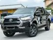 Used NO PROCESSING TOYOTA HILUX D/C 2.4 AT 4X4 NO OFF ROAD, MIL 28K KM FULL SERVICE RECORD, WARRANTY UNTIL 2028, DONE UPGRADE ROLLER SHUTTER AND ROLL BAR