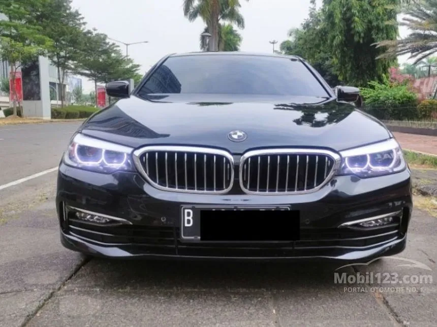 Jual Mobil BMW 520i 2018 Luxury 2.0 di DKI Jakarta Automatic Sedan Hitam Rp 525.000.000