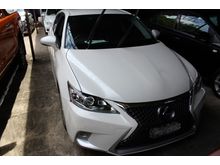 2012 Lexus CT200h 1.8 Hatchback -- WELL MAINTAINED --