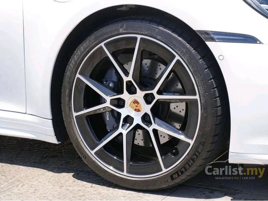 2025 Porsche 911 Carrera Coupe