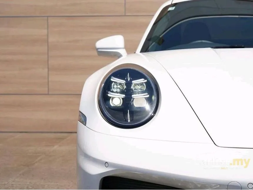 2025 Porsche 911 Carrera Coupe