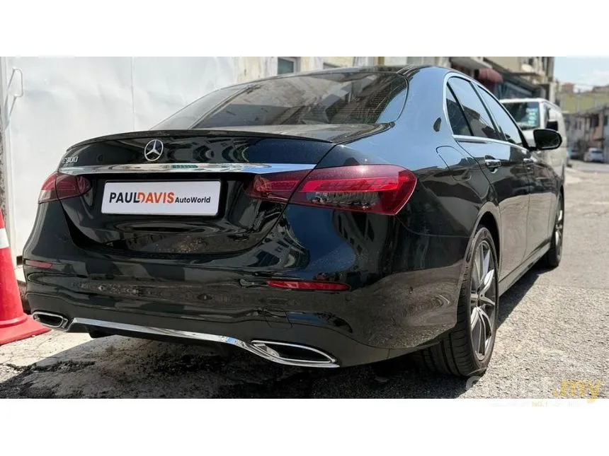 2022 Mercedes-Benz E300 AMG Line Sedan