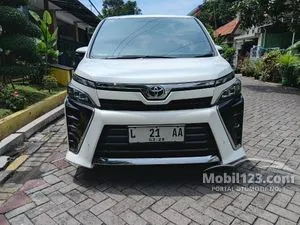2017 Toyota Voxy 2.0 MPV