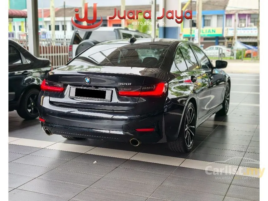 2022 BMW 320i Sport Sedan