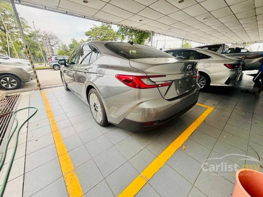 2025 Toyota Camry HEV Sedan