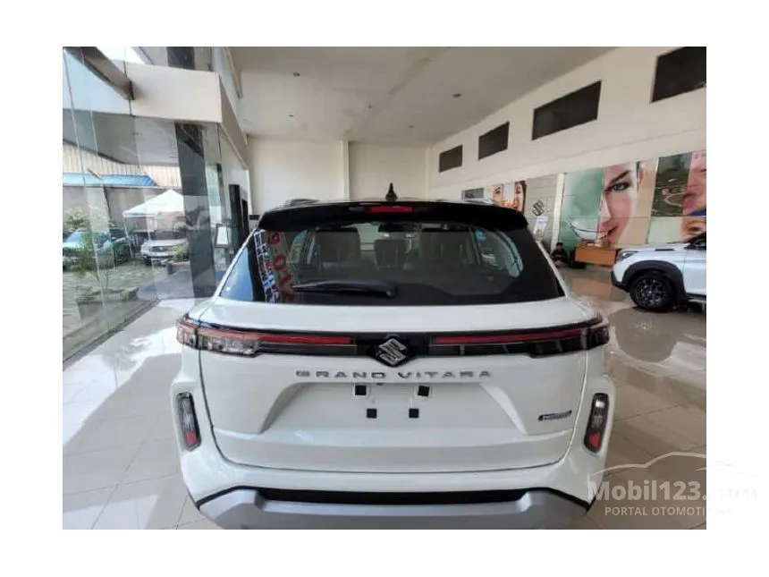 Jual Mobil Suzuki Grand Vitara 2024 MHEV GX 1.5 di Jawa Barat Automatic SUV Putih Rp 360.100.000