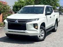 2023 Mitsubishi Triton 2.4 VGT Dual Cab 4X4 Pickup / WARRANTY FREE / SUPER CLEAN INTERIOR / CAR PAINT GLOSSY / ENGINE SMOOTH / NO LEAKING / NO JERKING