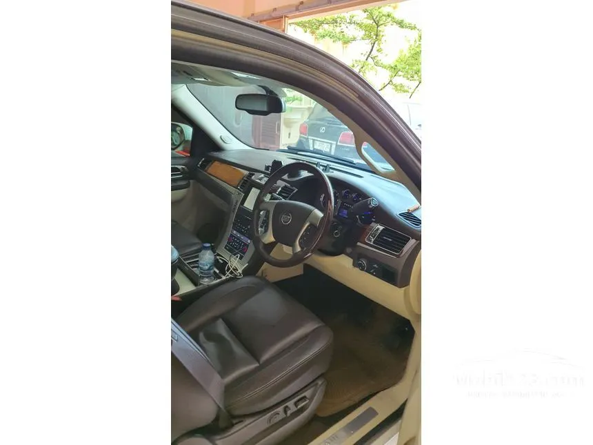 2012 Cadillac Escalade Platinum SUV