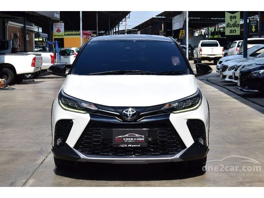 2023 Toyota YARIS Sport Premium X Hatchback