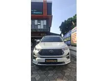 2024 Toyota Kijang Innova Zenix 2.0 Q HV TSS ( Premium Color) MPV