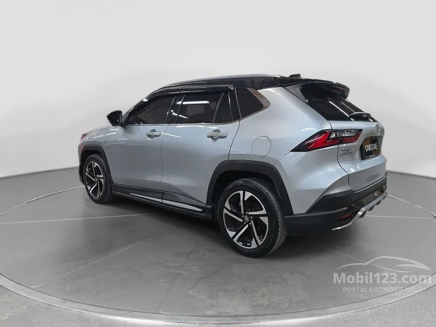 2023 Toyota Yaris Cross S HV (2 Tone) SUV