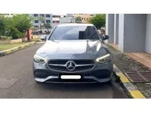 2022 Mercedes-Benz C200 1.5 Avantgarde Line Sedan abu km 16 ribuan pajak panjang