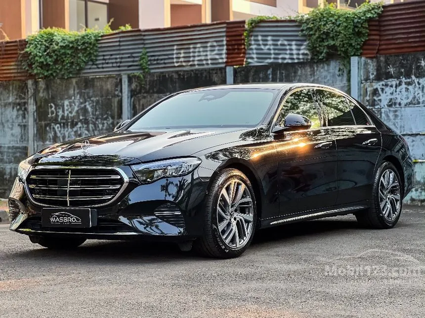 2024 Mercedes-Benz E200 Avantgarde Sedan