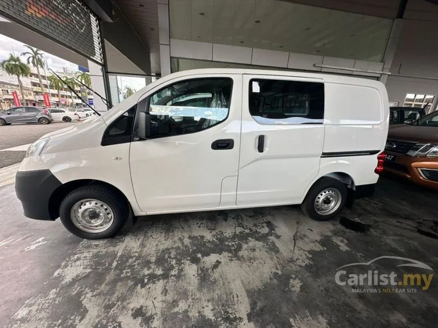 2026 Nissan NV200 Semi Panel Van