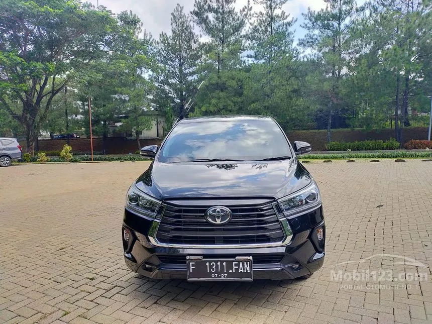 Jual Mobil Toyota Kijang Innova 2022 V 2.4 di Jawa Barat Automatic MPV Hitam Rp 405.000.000