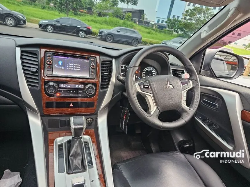 2016 Mitsubishi Pajero Sport Dakar 4X2 SUV