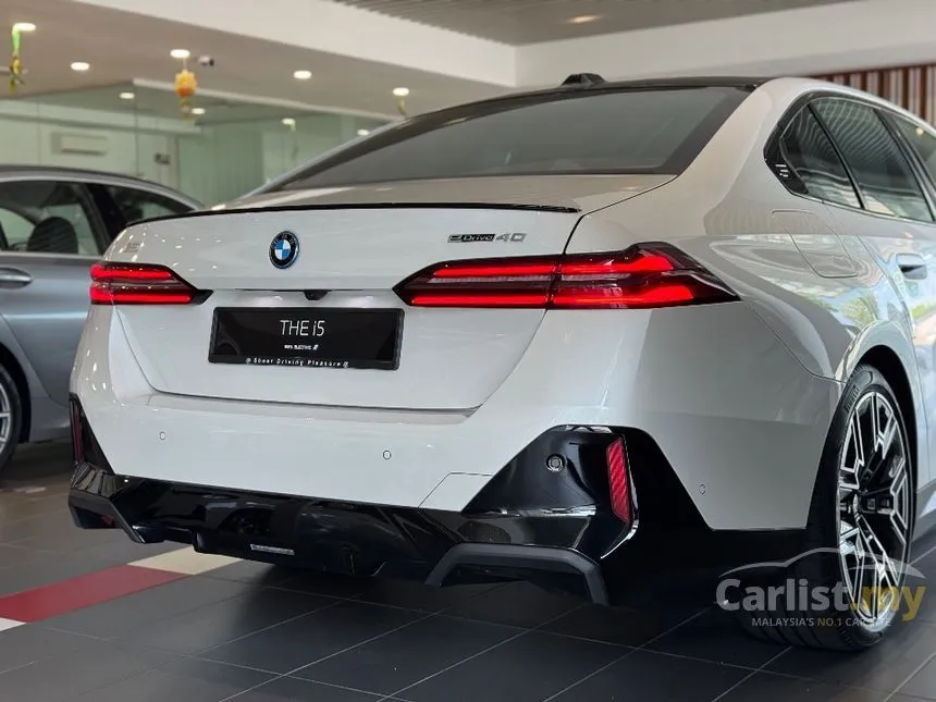 2026 BMW i5 eDrive40 M Sport Sedan