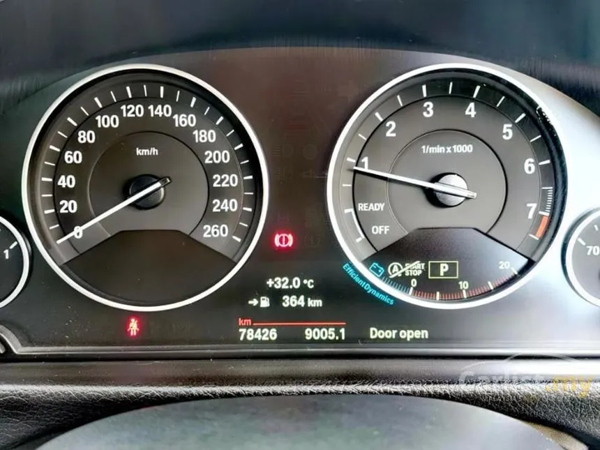 2019 BMW 318i Luxury Sedan