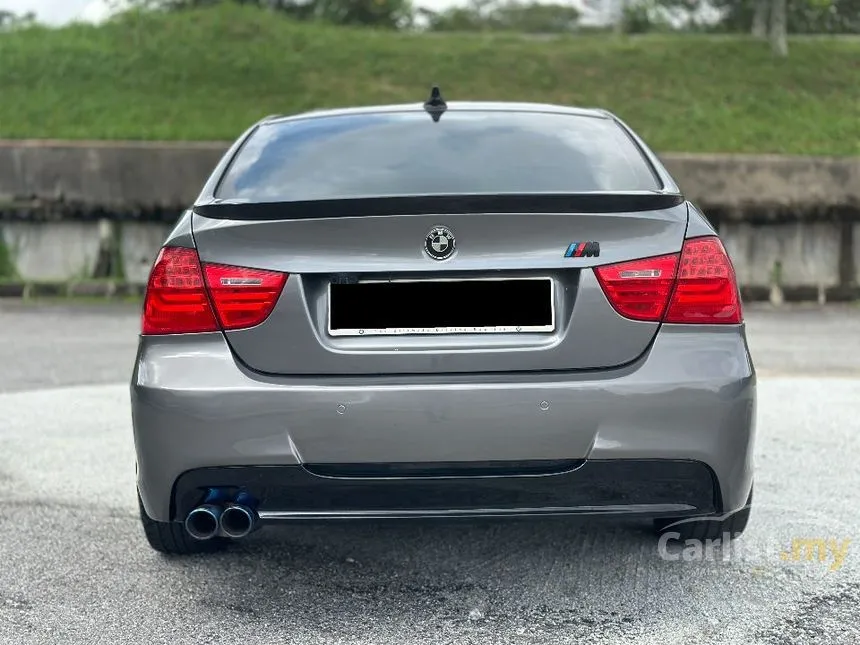 2010 BMW 320i Sports Sedan