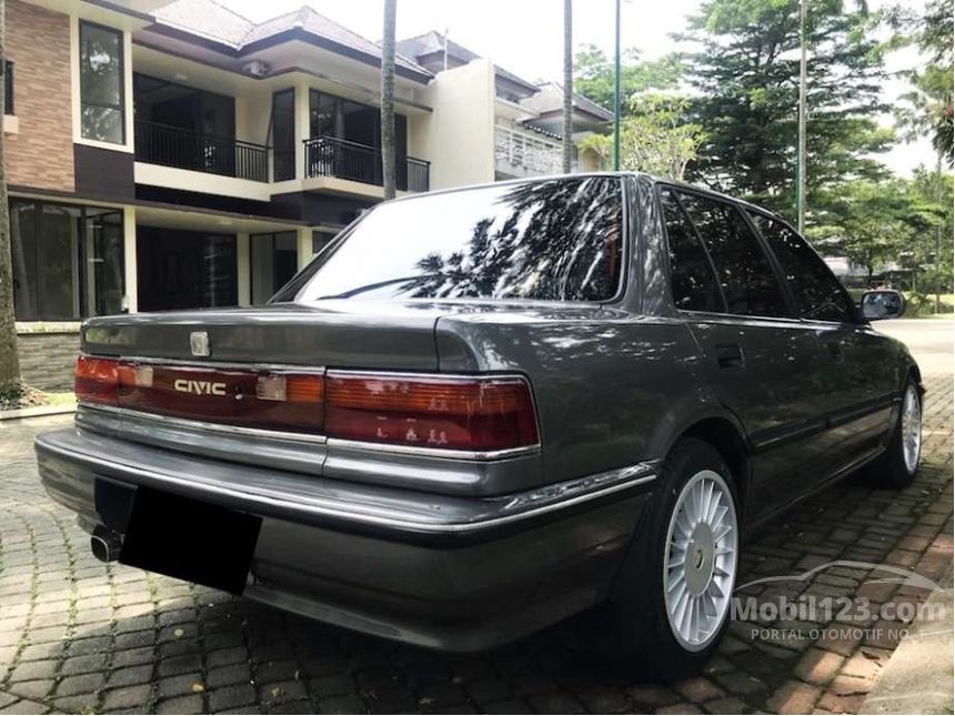 Jual Mobil  Honda  Civic  1990 1 5 di Jawa  Barat  Manual Sedan 