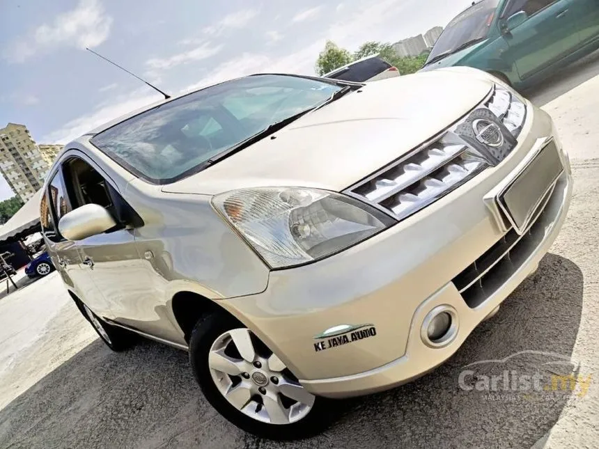 2010 Nissan Grand Livina Comfort MPV