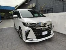 (Grade 4.5-A, 8700-Km Genuine LOW Mileage) 2024 Toyota Alphard 2.5 Z High Spec. (Ori Modelista, Roof Monitor, DRL) DiM, 360-Camera. Toyota Teammate