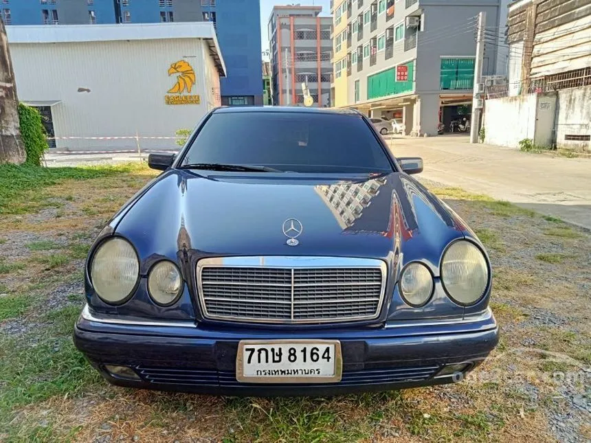 1996 Mercedes-Benz E230 Elegance Sedan