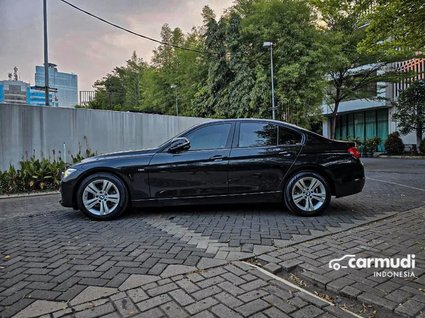 2014 BMW 320i Sport Sedan