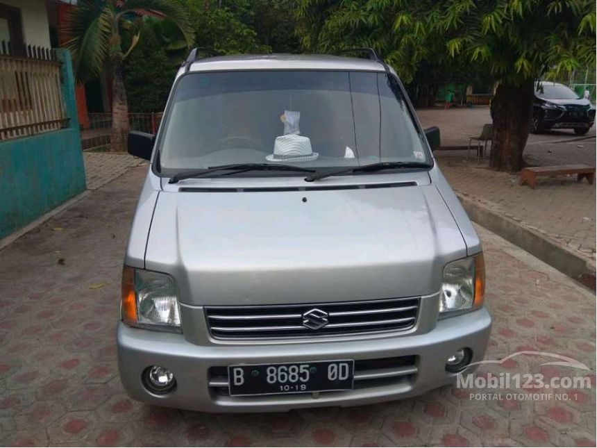 2004 Suzuki Karimun GX Hatchback