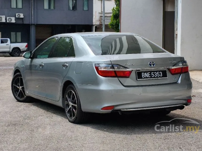 2015 Toyota Camry Hybrid Sedan