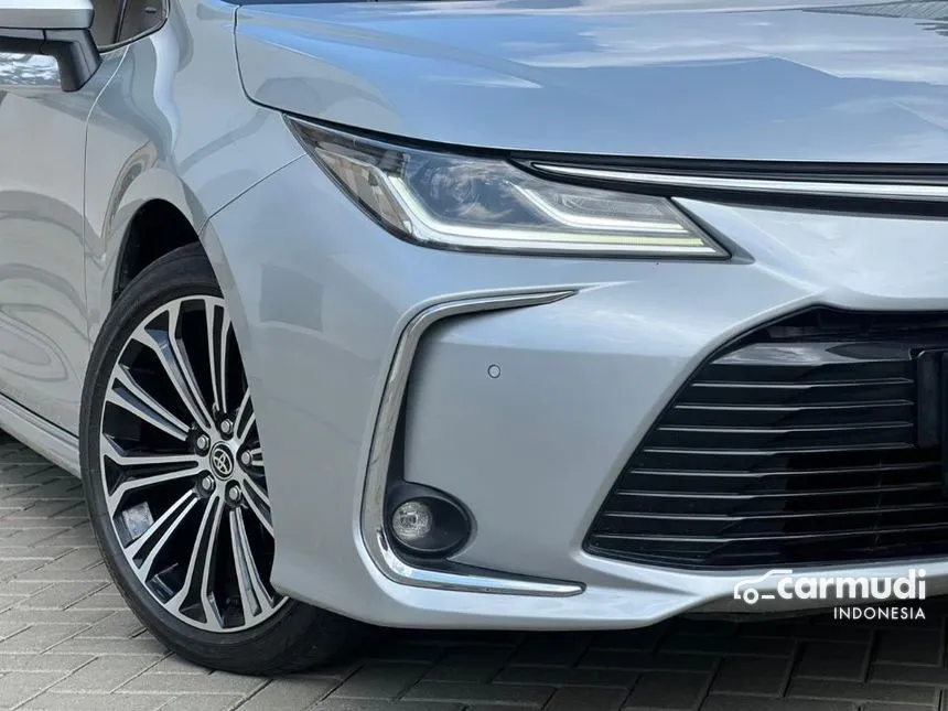 2023 Toyota Corolla Altis V Sedan