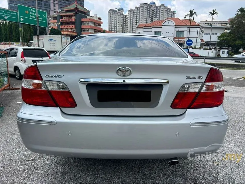 2003 Toyota Camry V Sedan