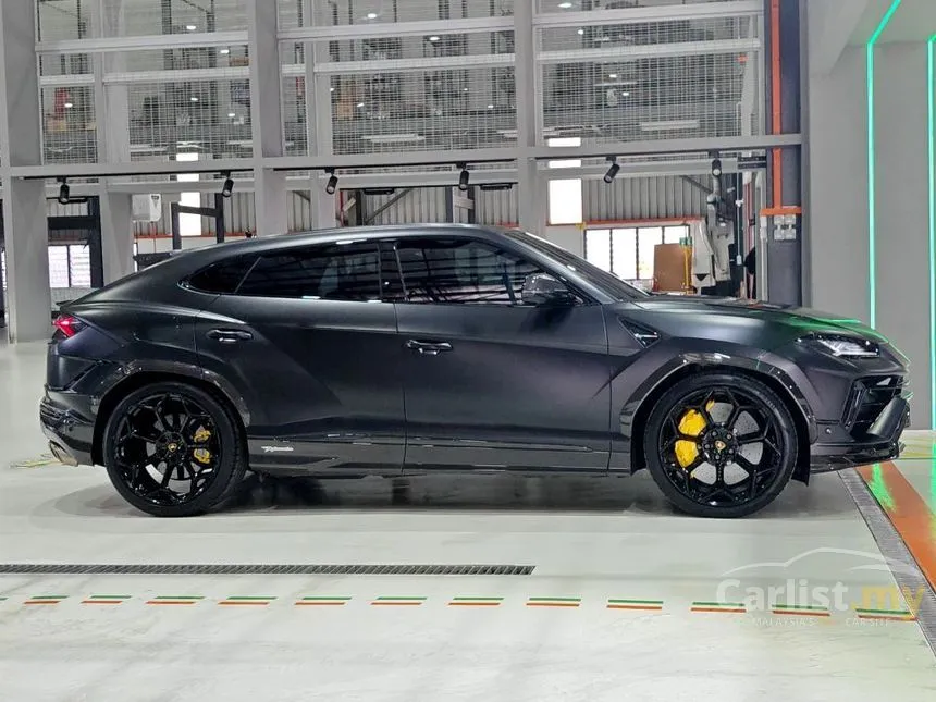 2023 Lamborghini Urus Performante SUV