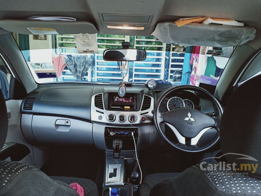 2012 Mitsubishi Triton VGT Dual Cab Pickup Truck