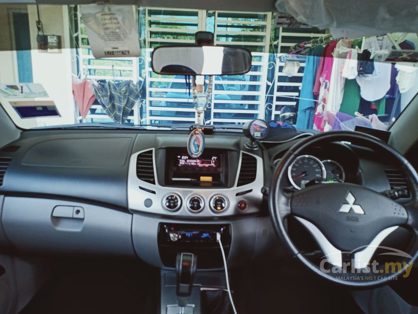 2012 Mitsubishi Triton VGT Dual Cab Pickup Truck