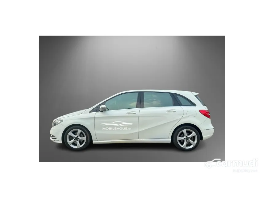 2014 Mercedes-Benz B200 Sport Hatchback