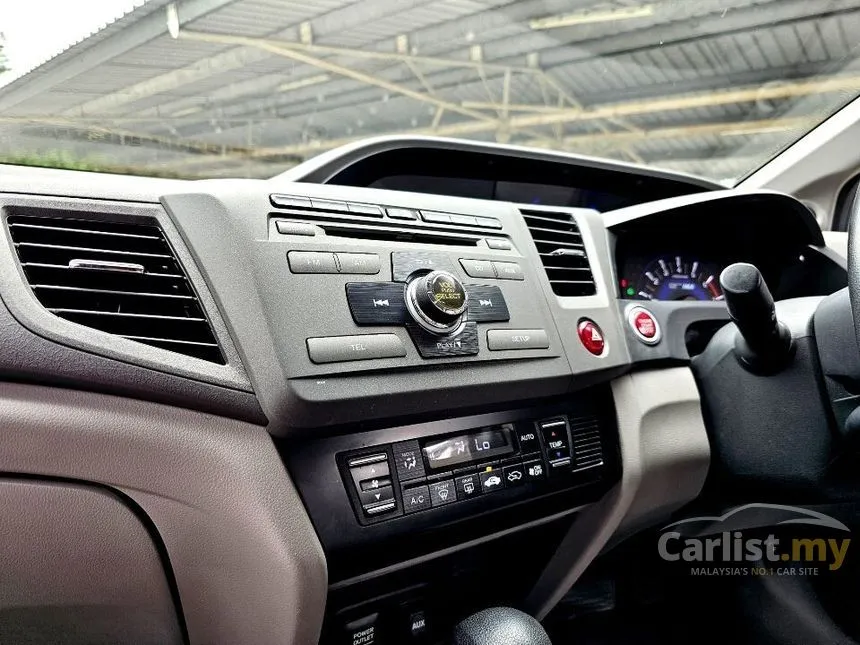 2014 Honda Civic i-VTEC Hybrid Sedan