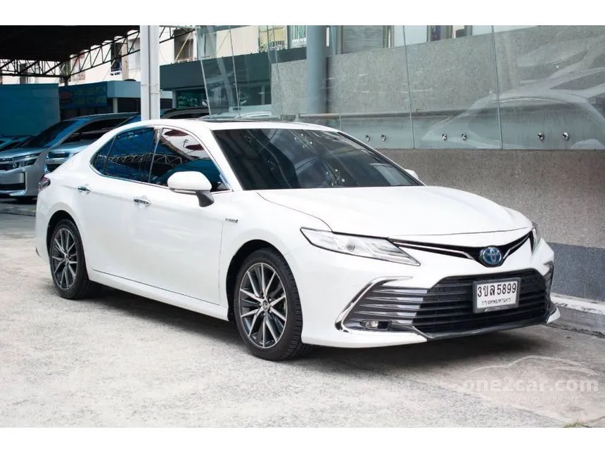 2023 Toyota CAMRY HEV Premium Sedan